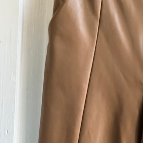 Abercrombie & Fitch Vegan Leather The Skinny Ultra High Split Hem Rise Pants - Picture 6 of 10